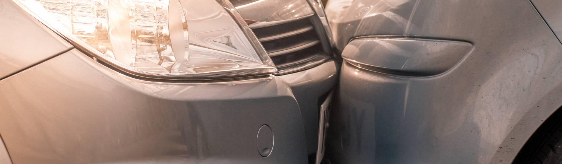 2 voitures pare-choc contre pare-choc, que faire en cas d'accident auto ?