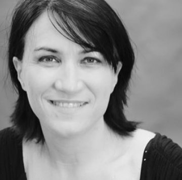 Clara Debort 360x356.jpg