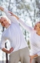 Couple âgé faisant du sport