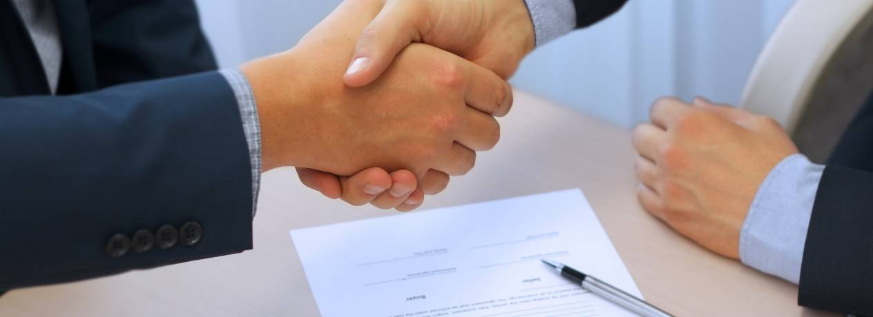 Comment les contractuels peuvent être titularisés ?