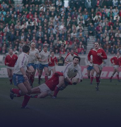 Joueurs de rugby en plein match